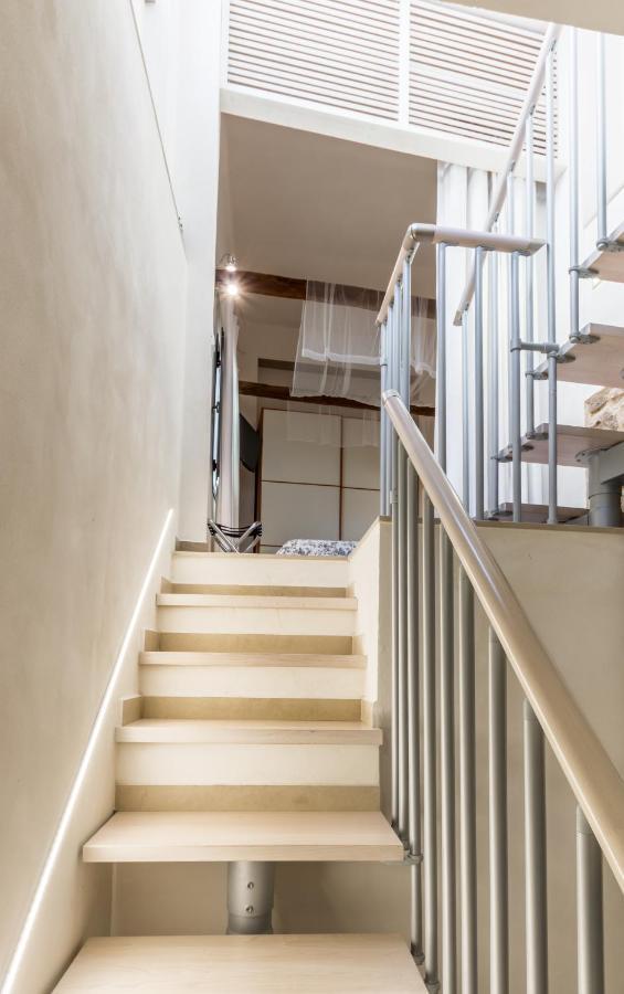 The Bell Apartment Комизо Екстериор снимка